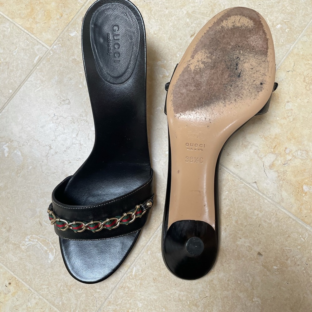 Sleeper leather of Gucci